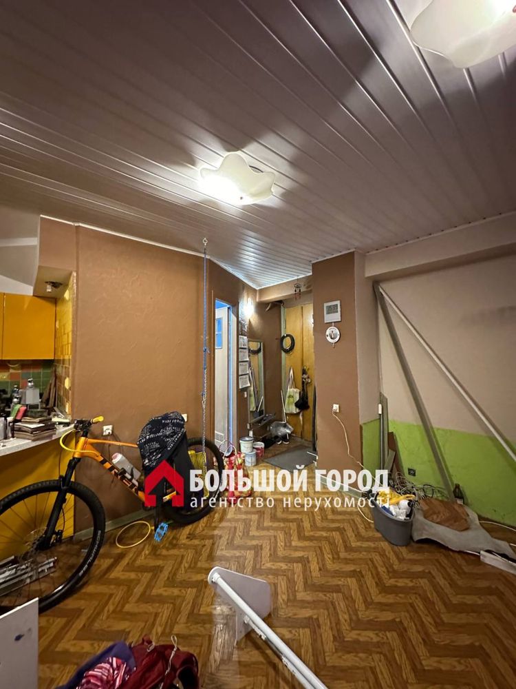 2-х кімнатна квартира з кухнею студією по пр. Соборному