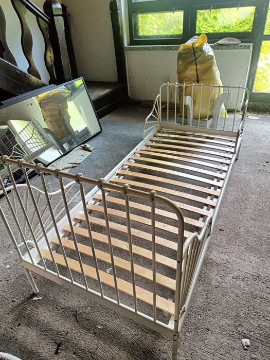 Rama łóżka o regulowanej długości IKEA bez materaca stan bardzo dobry