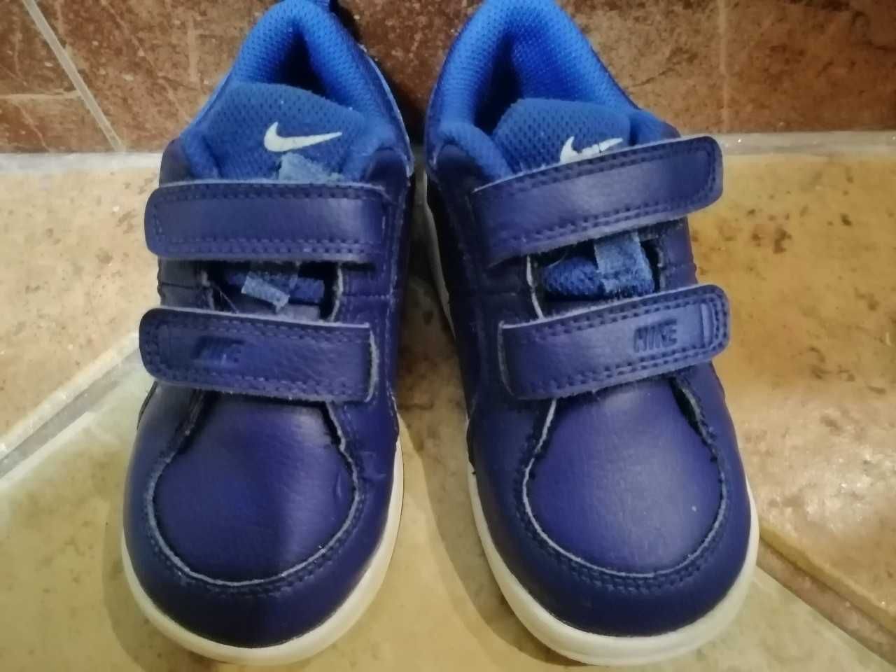 Nike buciki na rzepy rozm. 25 wkładka 14 cm niebieskie chłopiec