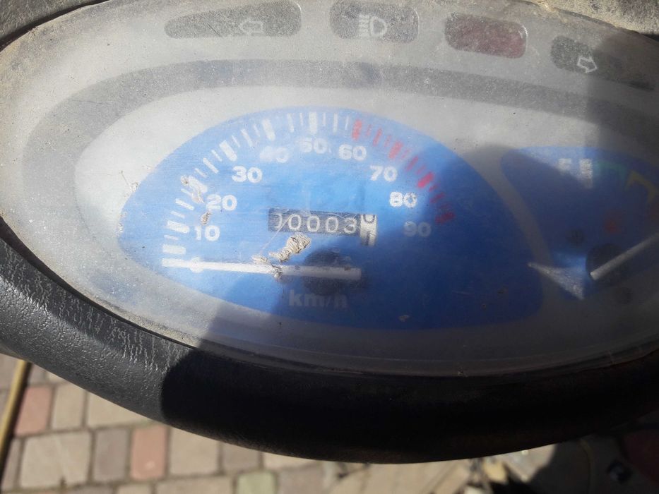 продам пластік на скутера