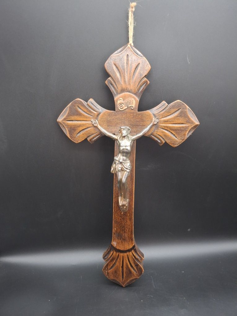 Krzyż drewniany Jezus Chrystus NR5