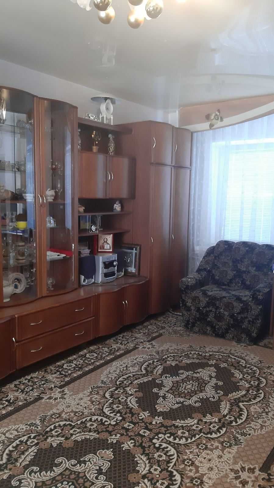Мархалівка продам будинок, 17 соток, 12 км до Київа по Одеській трасі