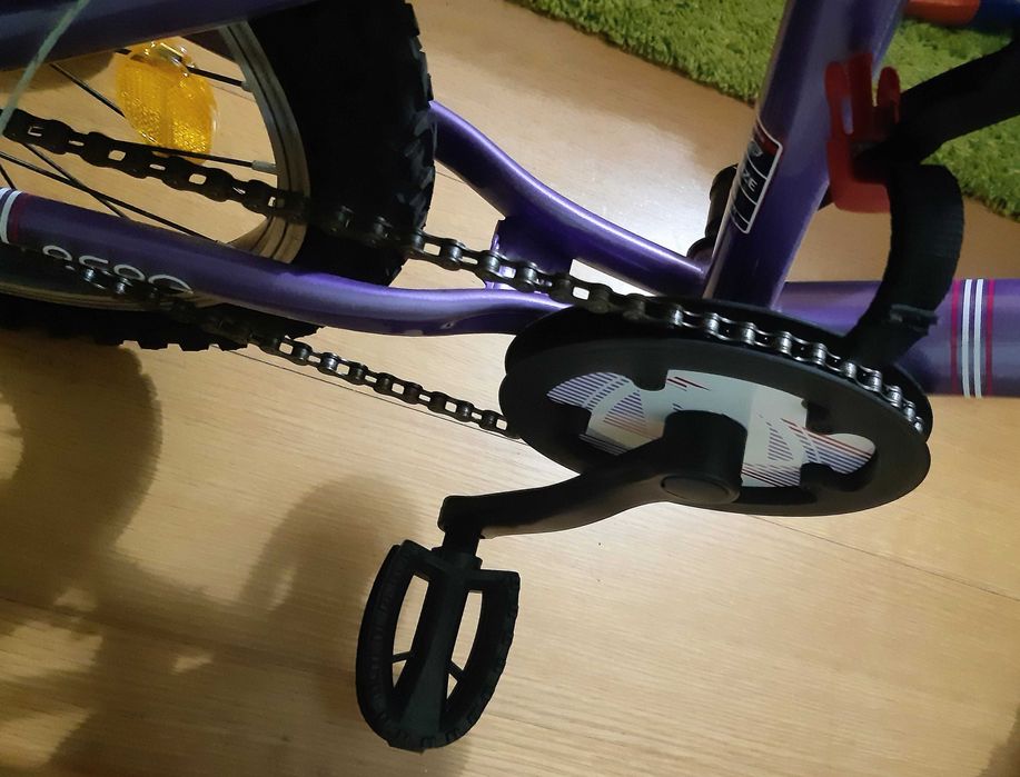 Bicicleta Berg Charm 20" + Capacete + Rodinhas