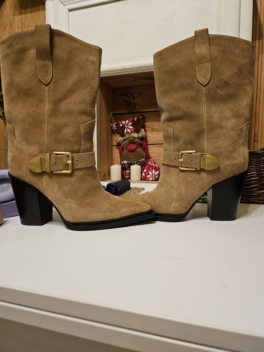 Продам Козаки замшеві