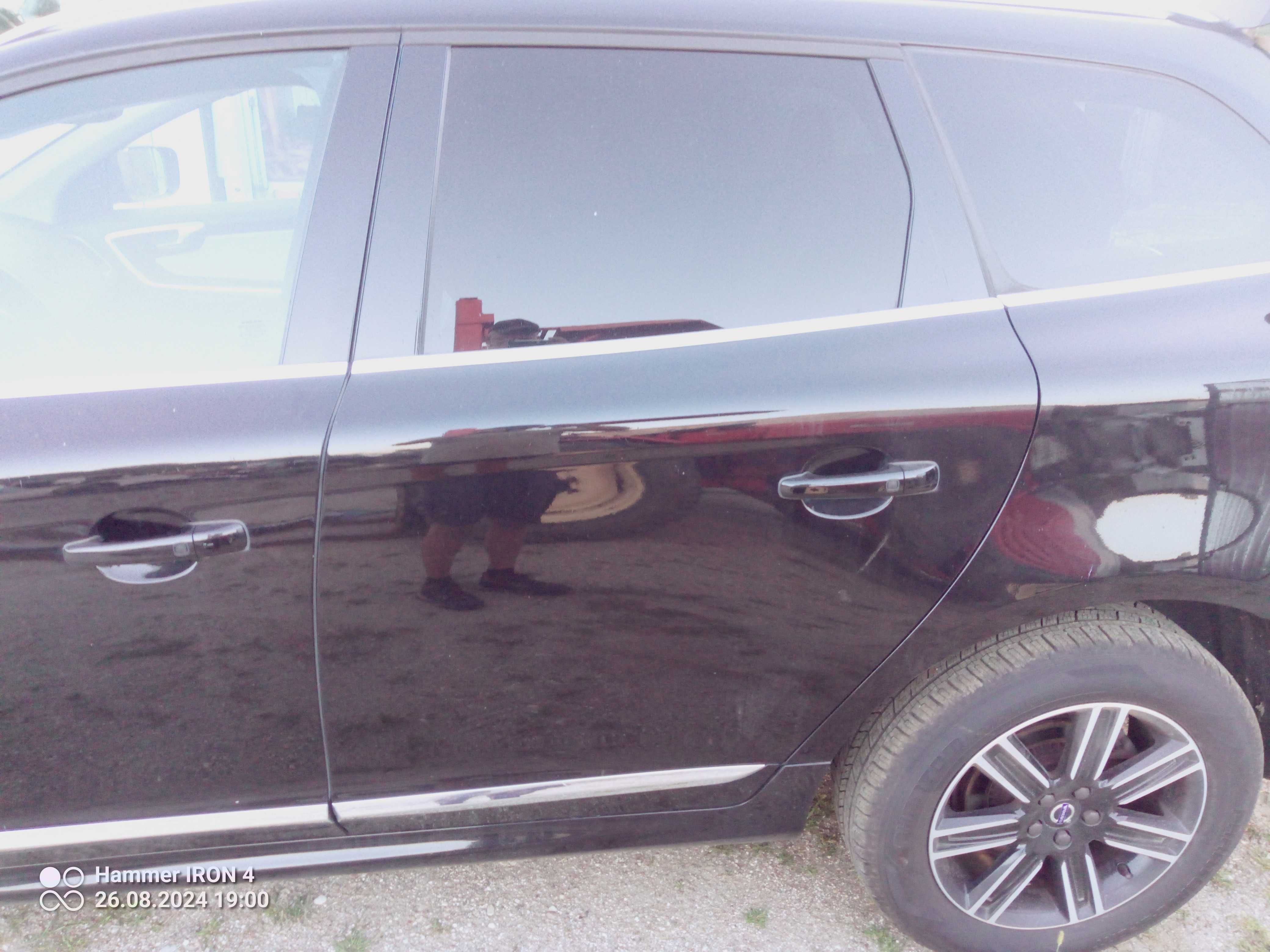 Drzwi lewe tylne volvo xc60 15r w kolor 717-46 ,listwa chrom,wysyłka
