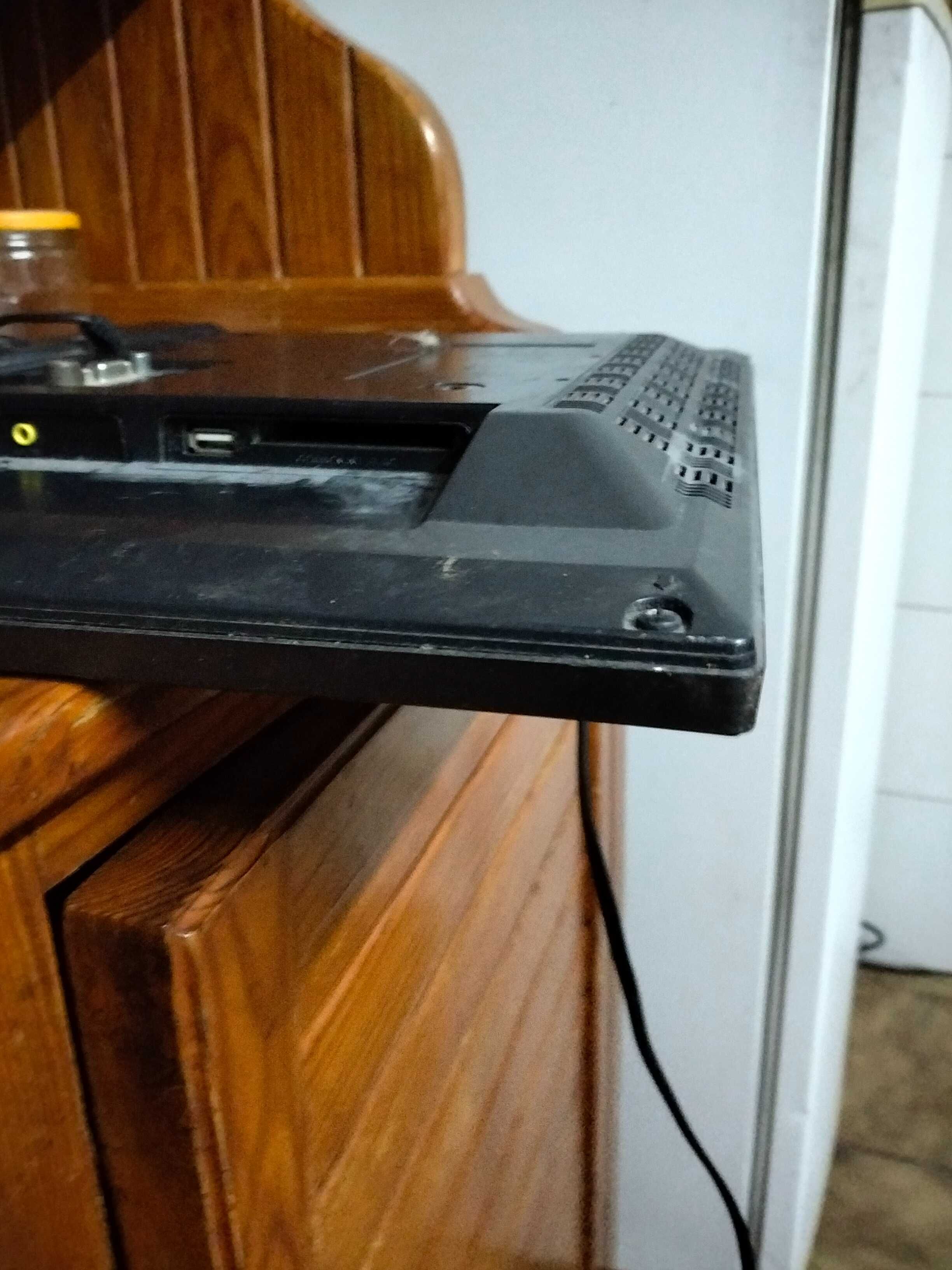 TV LCD Mitsai a funcionar