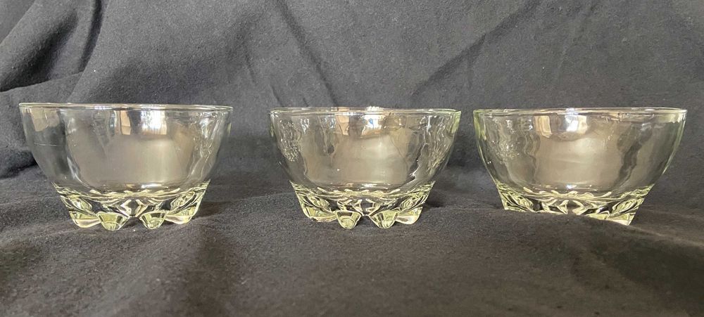 3 tacinhas em vidro
