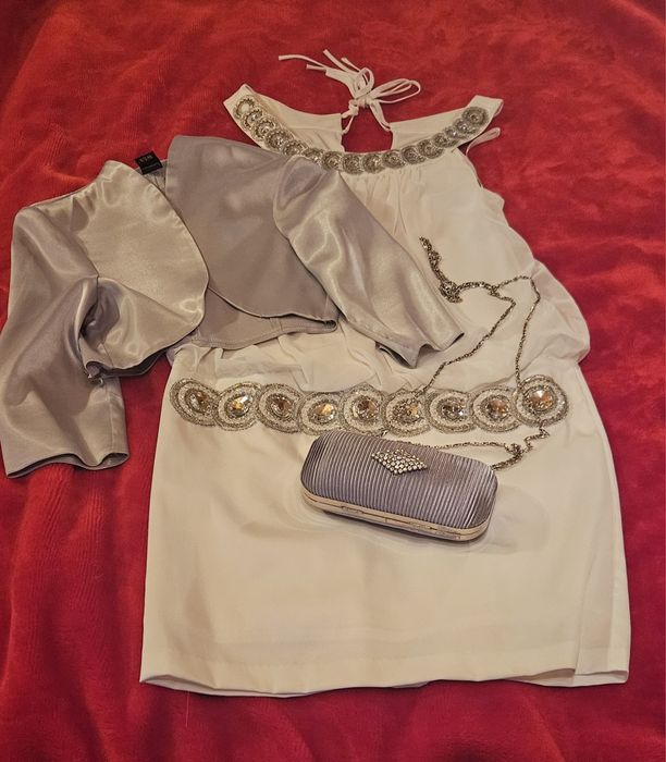 Sukienka z bolerkiem i torebką