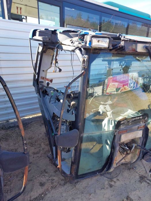 Kabina ciągnika New Holland