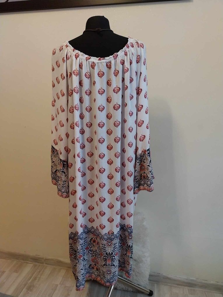 Sukienka Oversize Plus Size