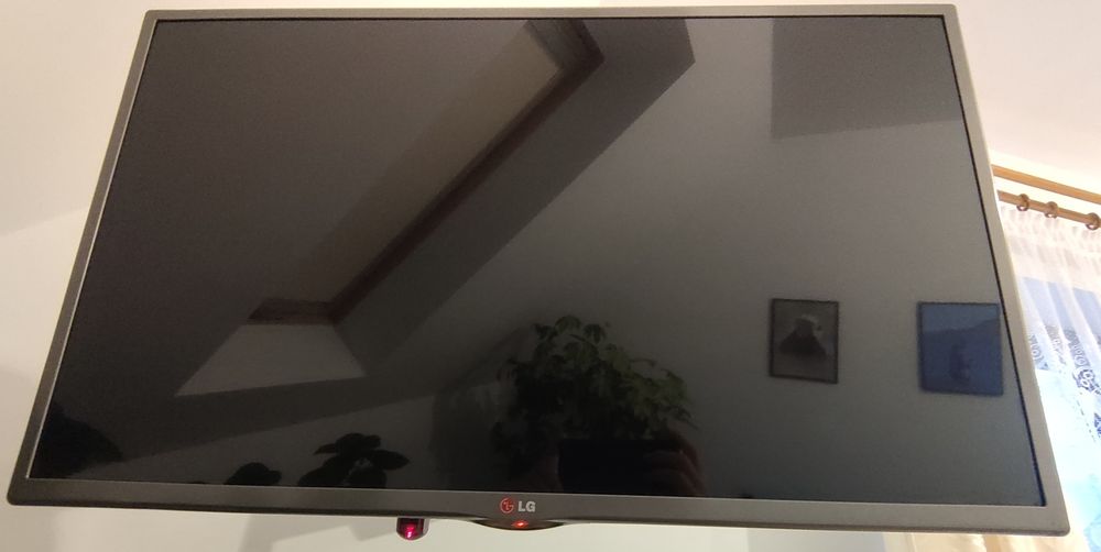 ### TV LG FullHD, 100% sprawny ###