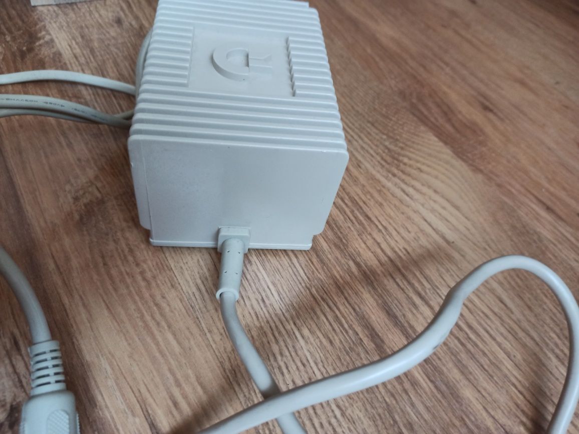 Zasilacz Commodore 64
