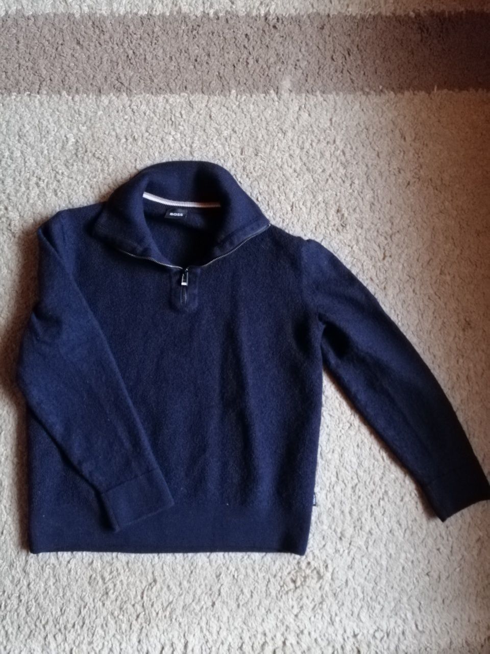 Hugo boss sweter z kołnierzykiem L wełna