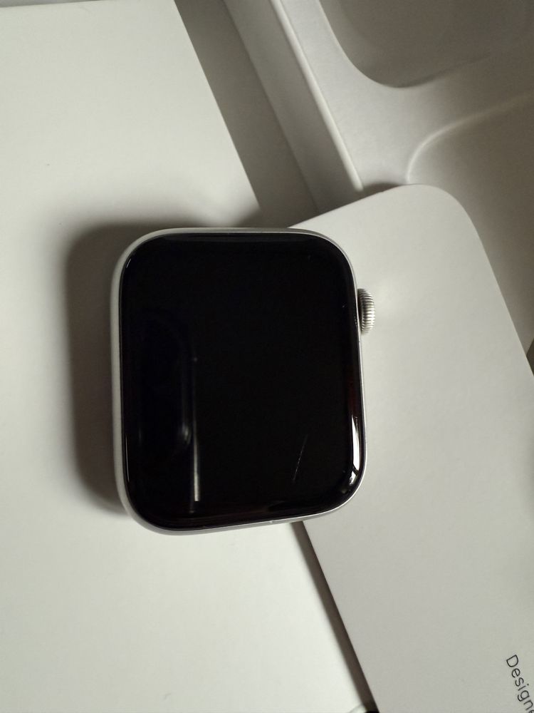 Apple Watch 6 44 mm‼️
