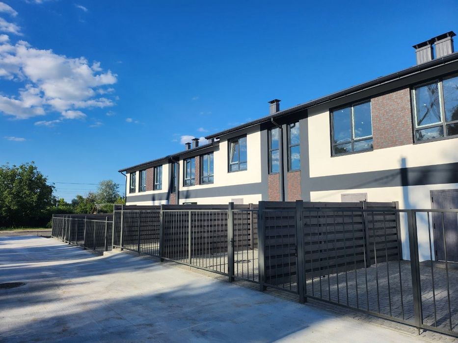 Таунхаус за ціною квартири в Гостомелі