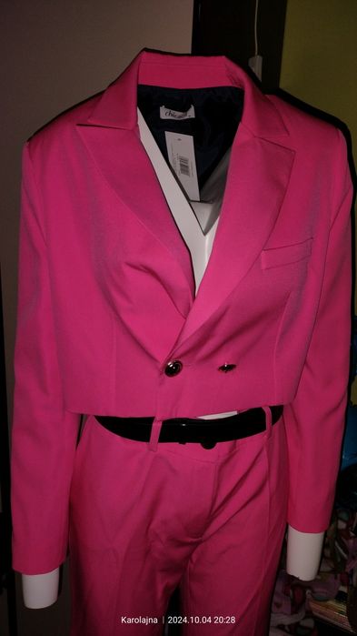 Nowy komplet damski w ślicznym kolorze fuksji rozmiar M/L