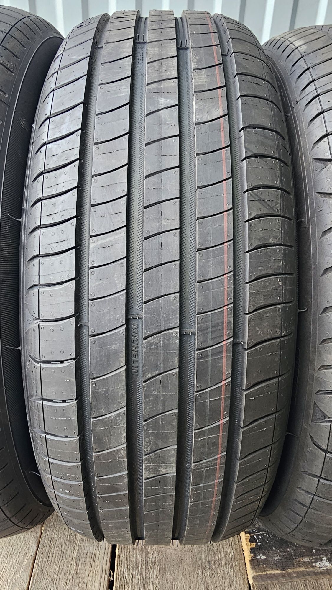 Smart Michelin Primacy 4 E 185/50r16 81H_205/45r16 83H