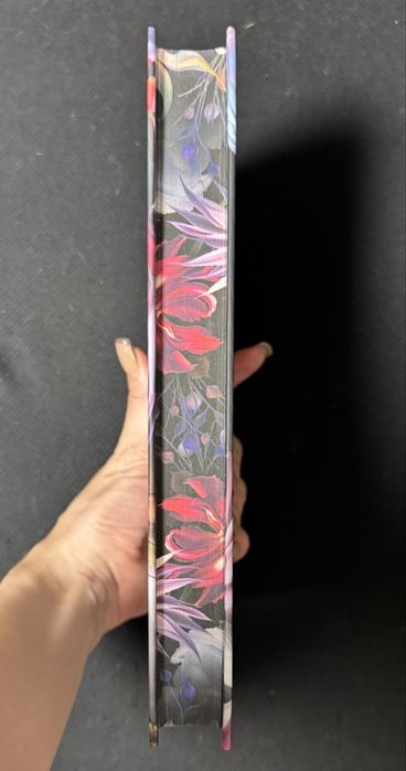 Непристойно багатий вампір