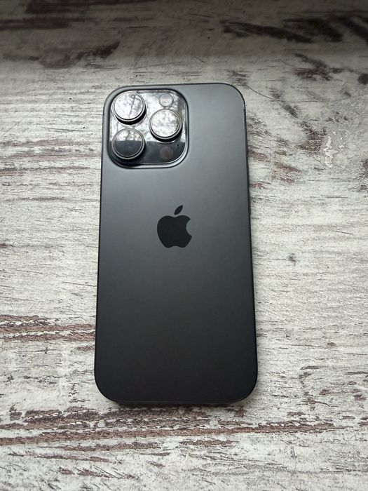 Продам iPhone 16 Pro