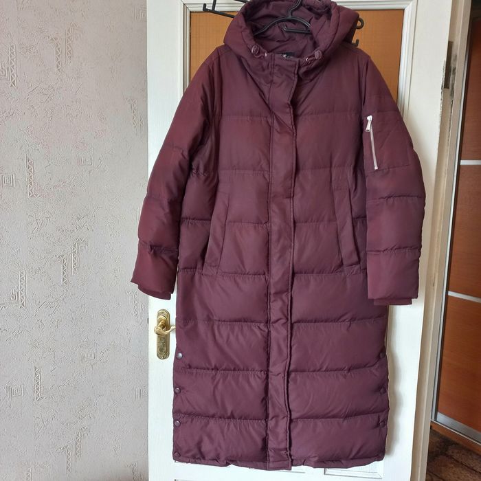 Пуховик Reserved L пух/перо
ПОГ - 60 см
ПОТ - 60 см
ПОБ - 61 см
довжин