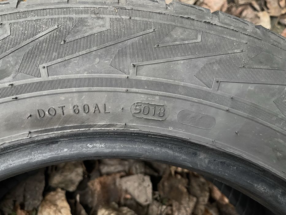 Продам комплект NOKIAN 215/60/16