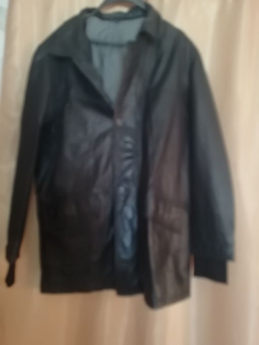 Продам шкиряна куртка.