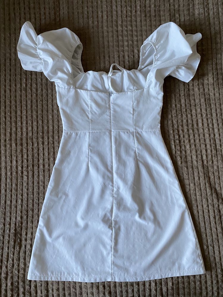 Сукня літня біла в стилі зара