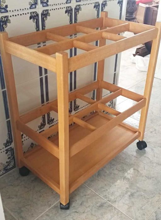 Mesa de apoio (madeira)