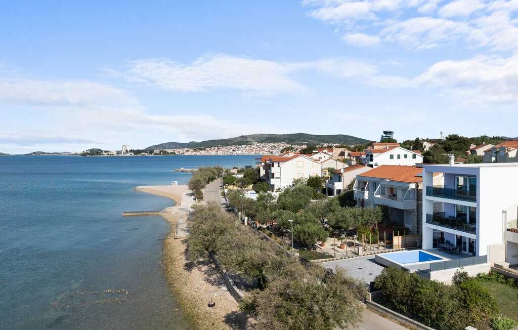 Chorwacja, Vodice, bardzo ładny apartament dla 5 osób, blisko plaży
