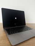MacBook Air 13” Retina (2020) – i3 / 8 GB RAM