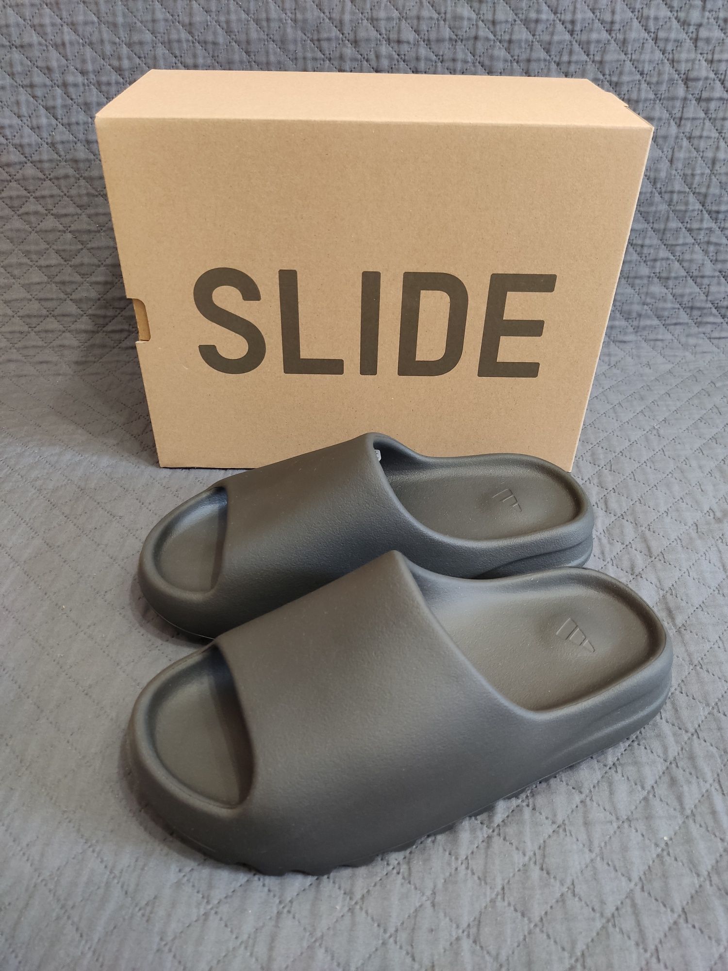 Adidas Yeezy Slide Onyx rozmiar 42