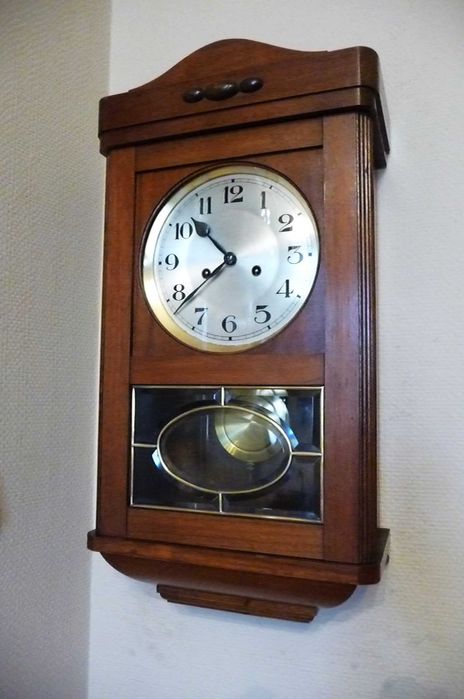 Piękny, nieduży zegar wiszący Becker, 3 struny, sprawny, po renowacji