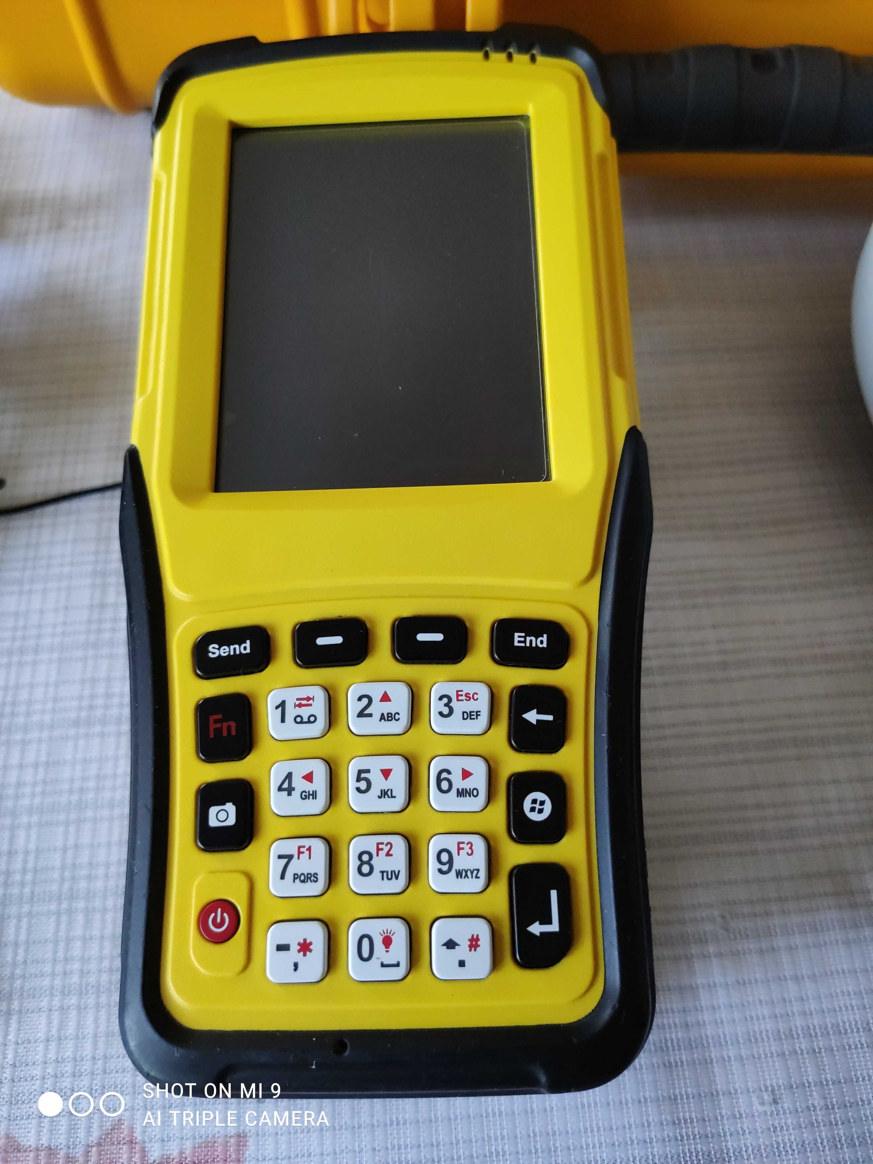 Odbiornik geodezyjny GPS GNSS  GINTEC G10