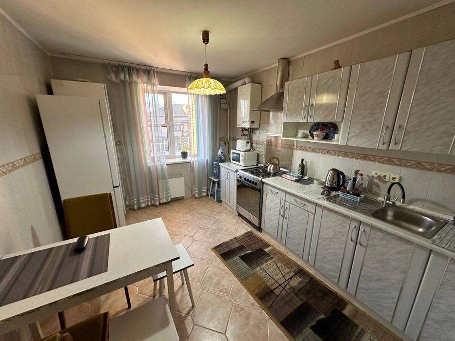 Оренда двокімнатної квартири на Замості, Будинок Офіцерів. Острозького