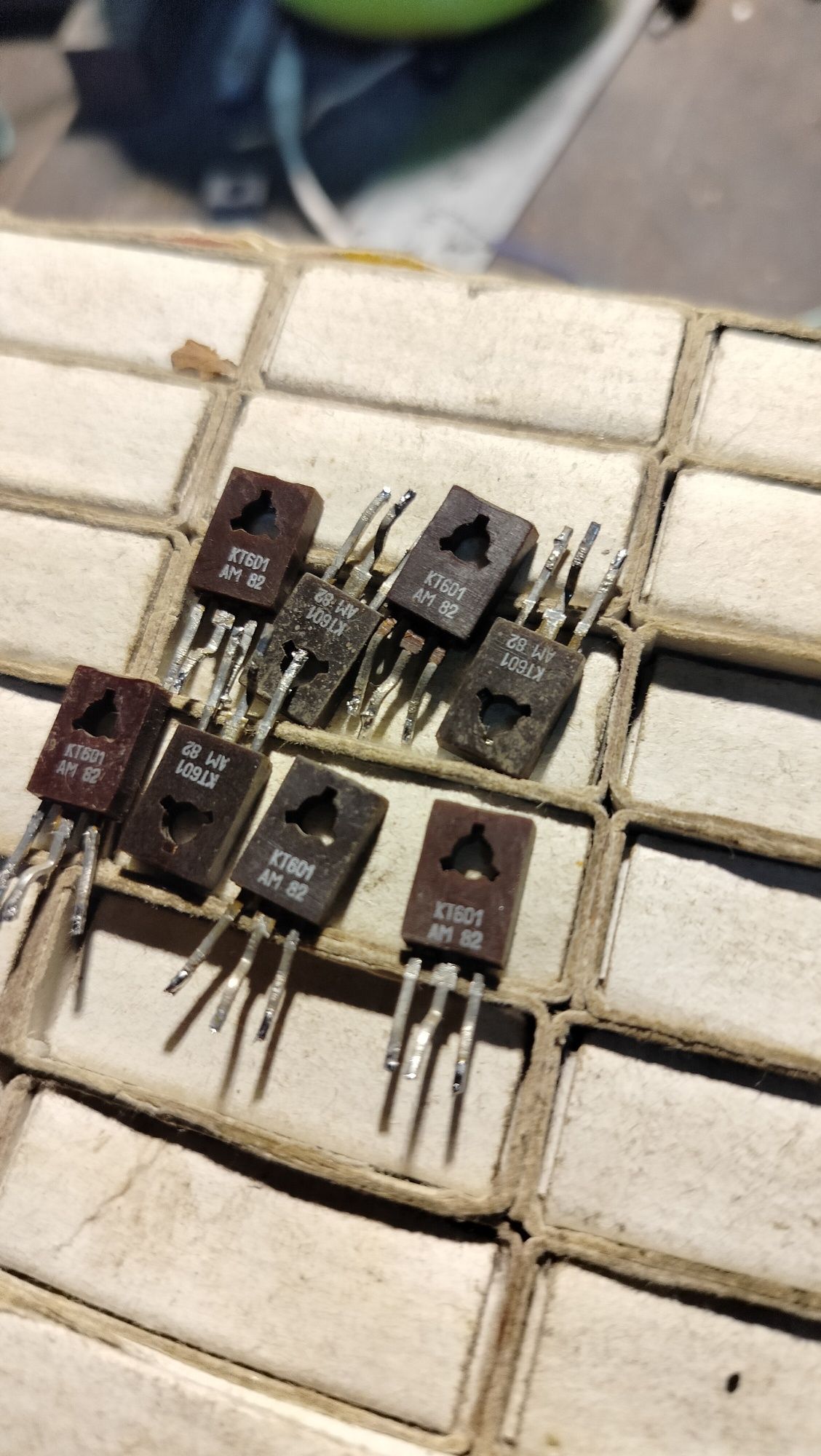 Арктур 004 запчастини і транзистори кт 601, кт 808а