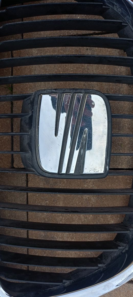 Grill atrapa seat Altea