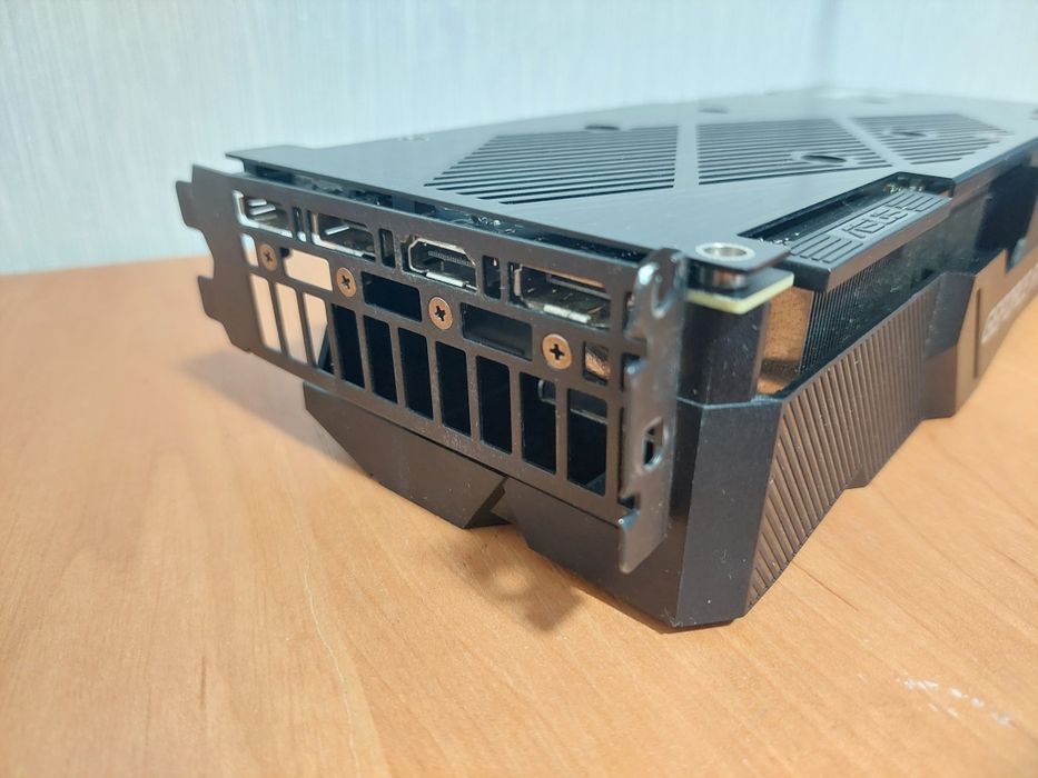 Asus dual rtx 2070 super на деталі або під відновлення