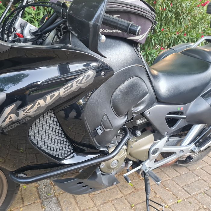 Honda xl1000 varadero 2002 malas topcase capa deposito