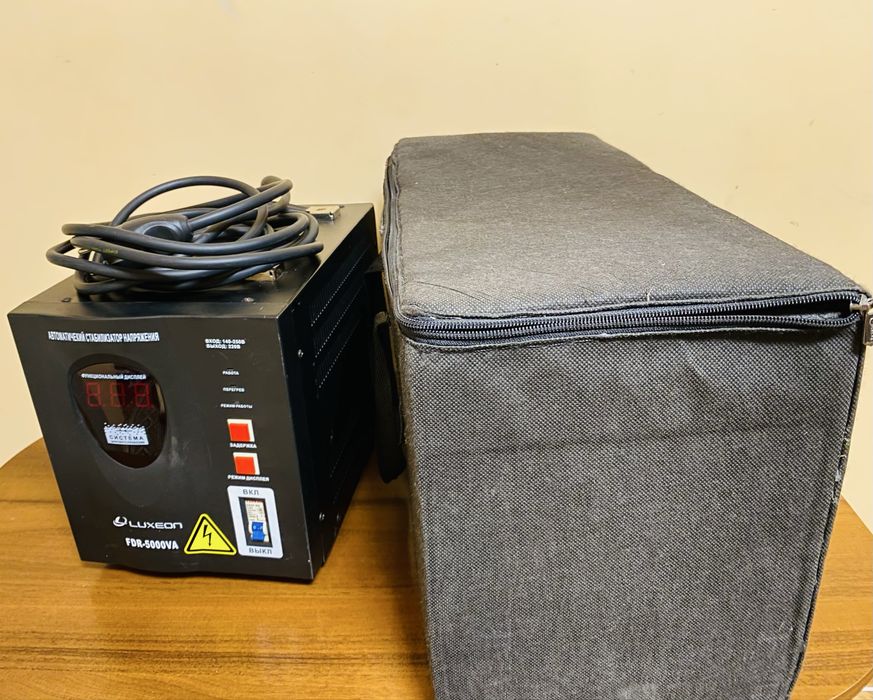 Стабілізатор напруги Luxeon FDR-5000