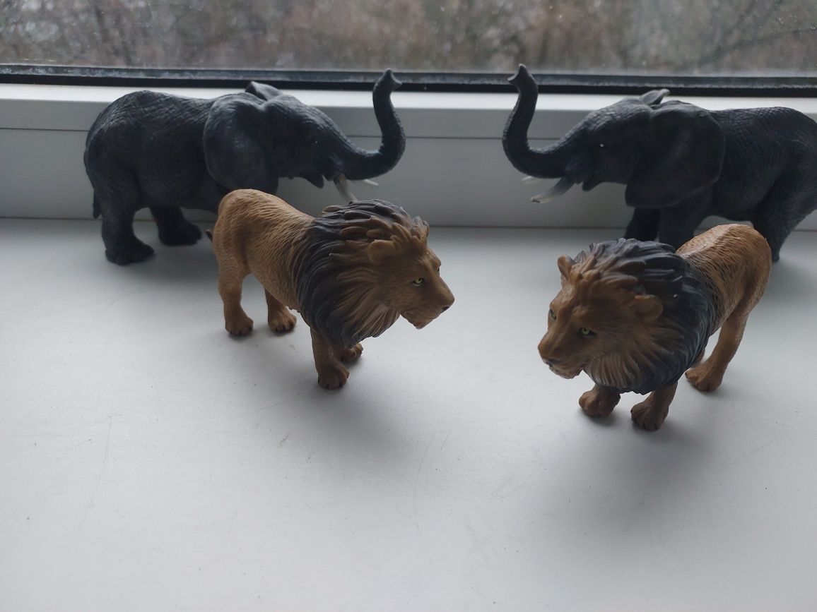 Фігурки тварин Schleich і  Collecta
