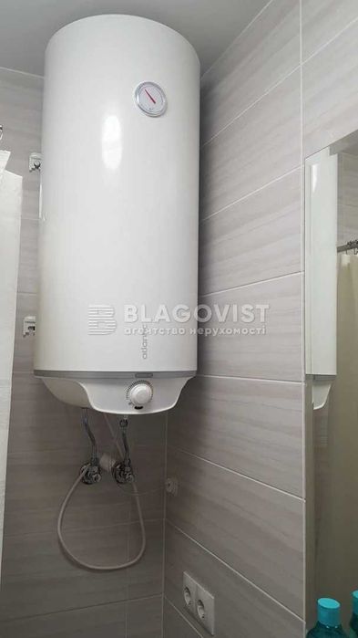 Продаж 1 К квартири ст.м. Героїв Дніпра