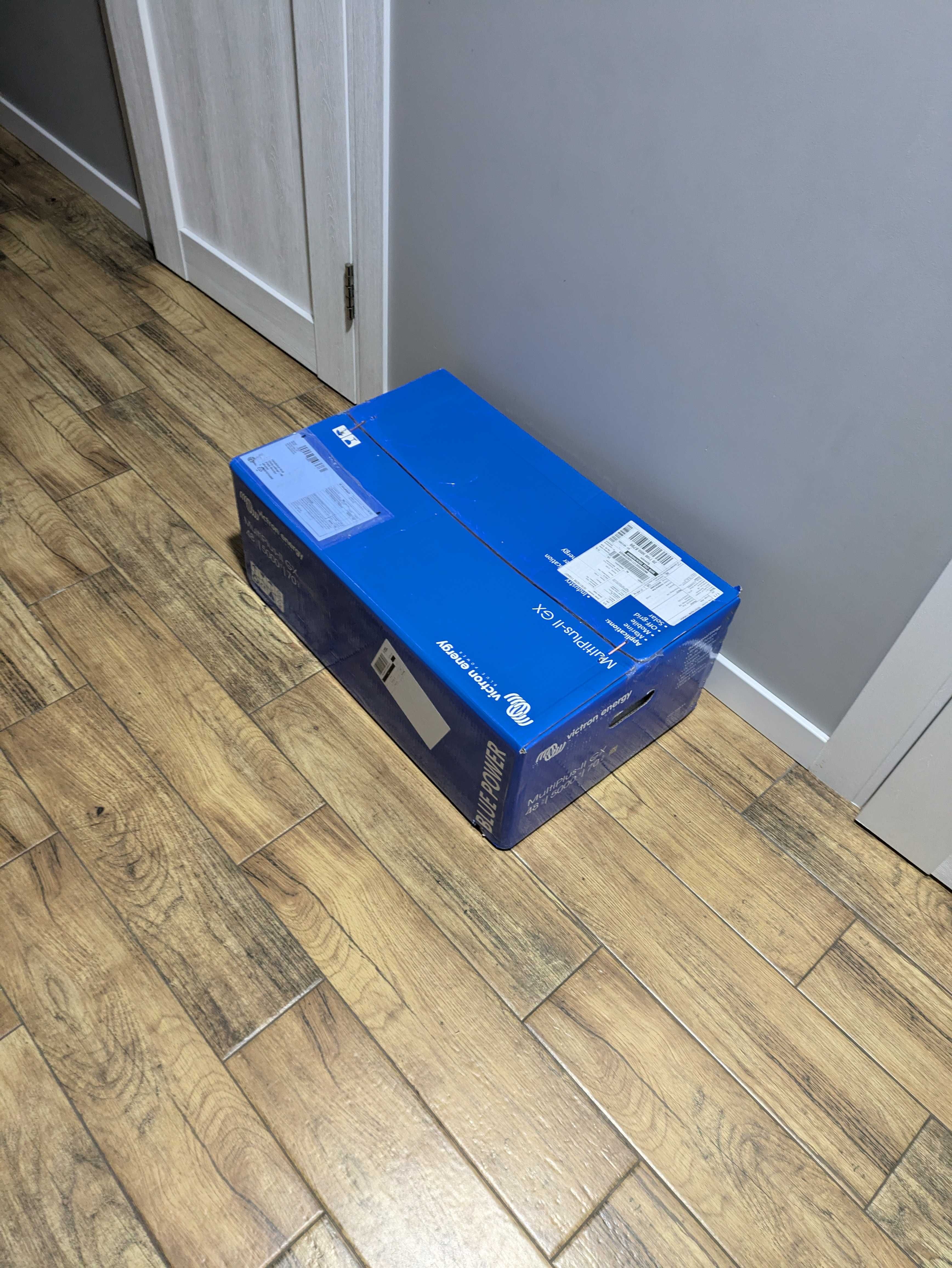 Victron Energy MultiPlus-II GX 48/5000/70-50 [гібридний інвертор]