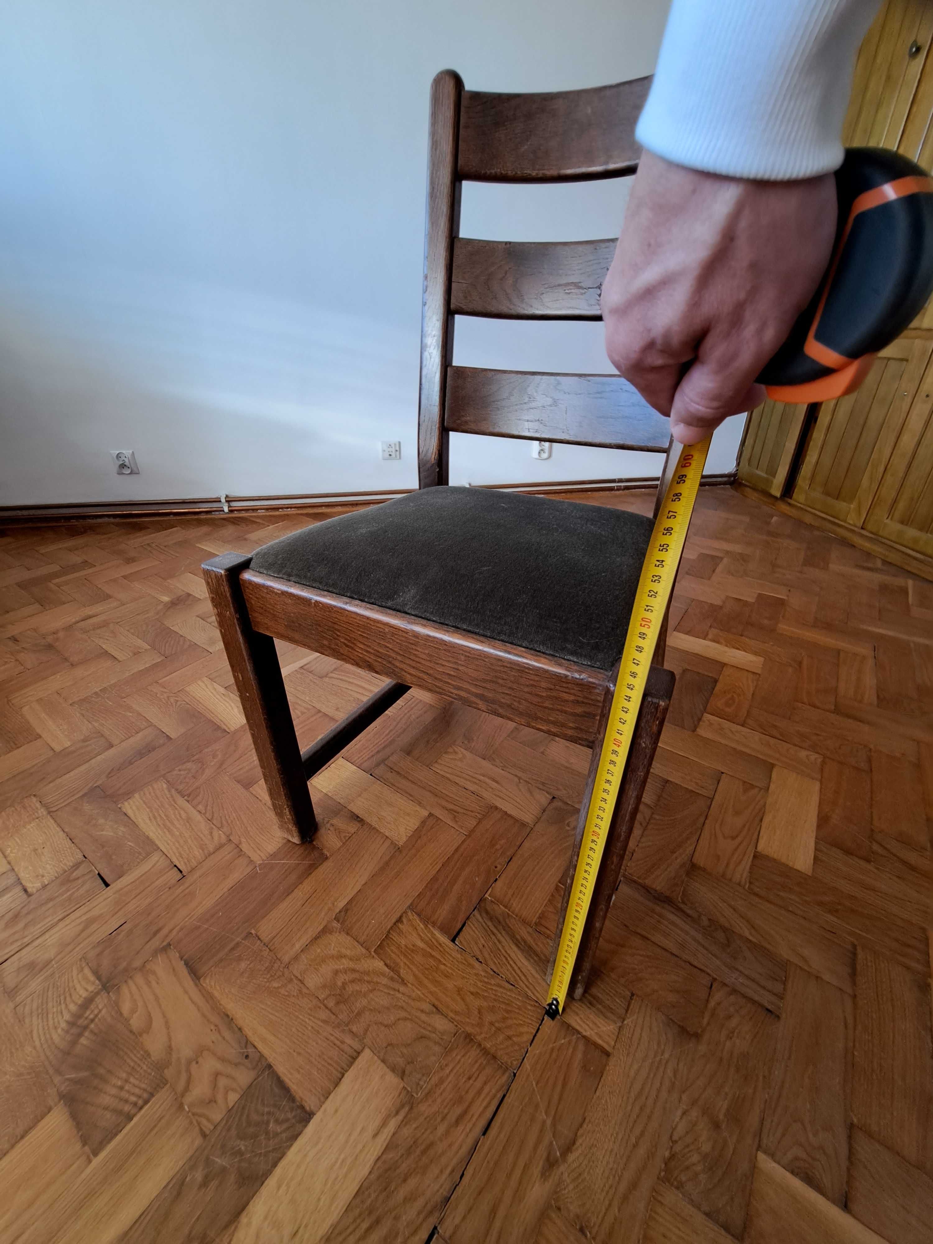 Sprzedam krzesła dębowe z oliwkową tapicerką