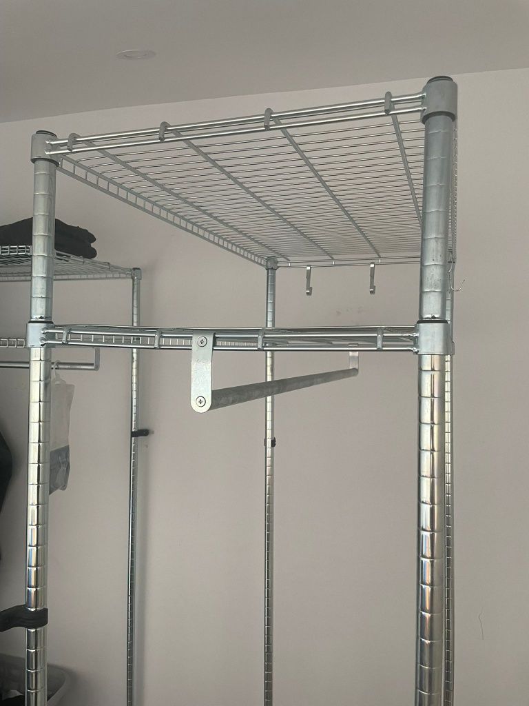 Roupeiro Omar Ikea