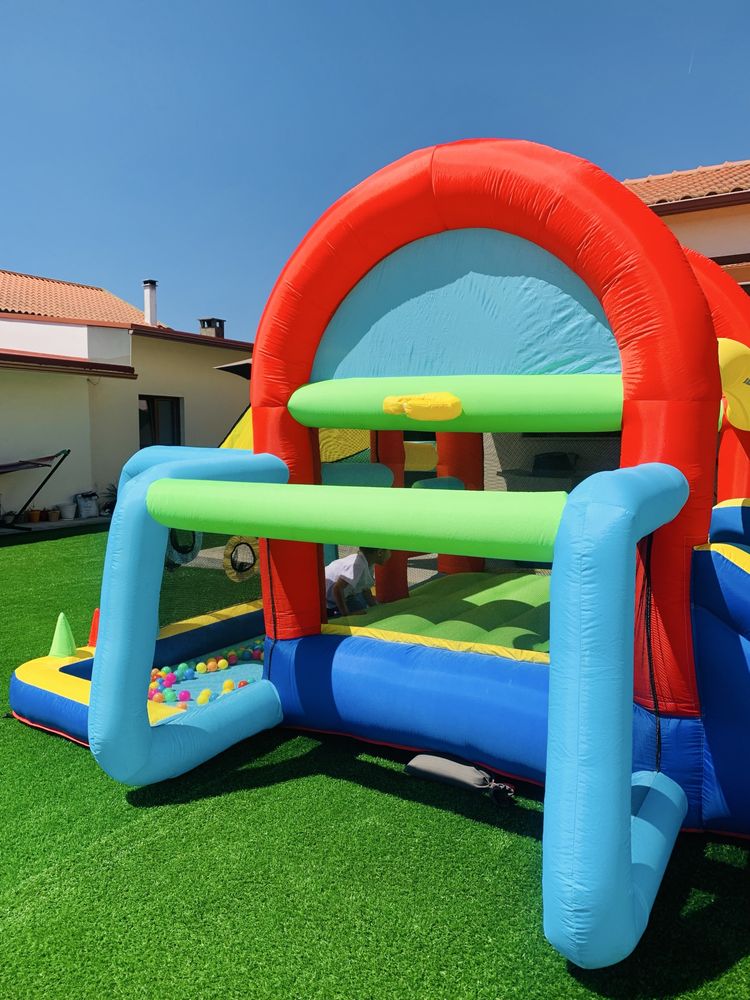 Aluguer de Insuflável - “Escorregas, Piscina de Bolas, entre outros”