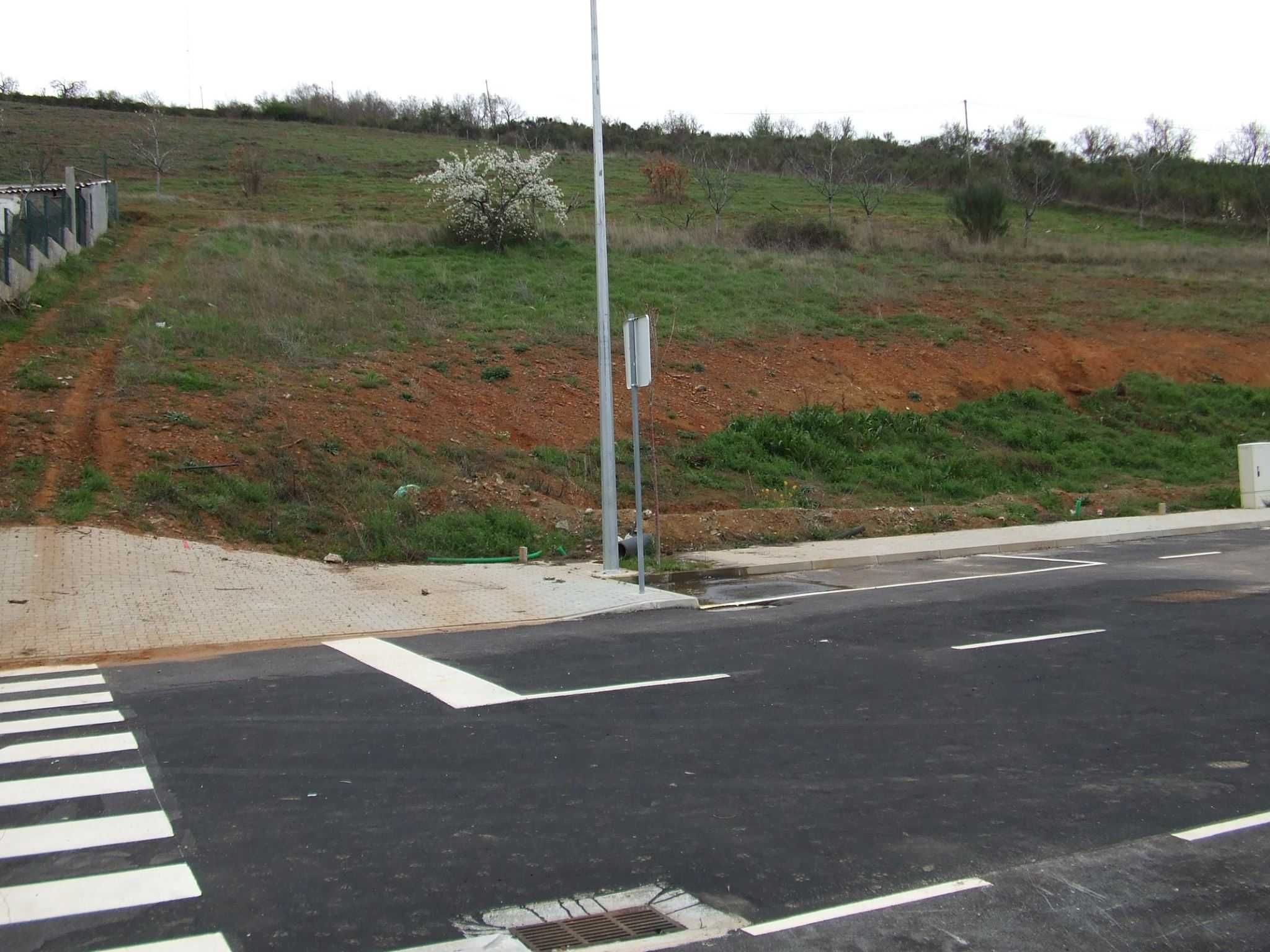 Terreno em Bragança, no S.Bartolomeu, com possibilidade de Construção