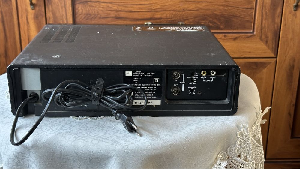Magnetowid Toshiba VCP-B1CZ + pilot