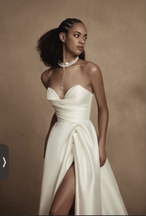 Продам весільну сукню CRYSTAL