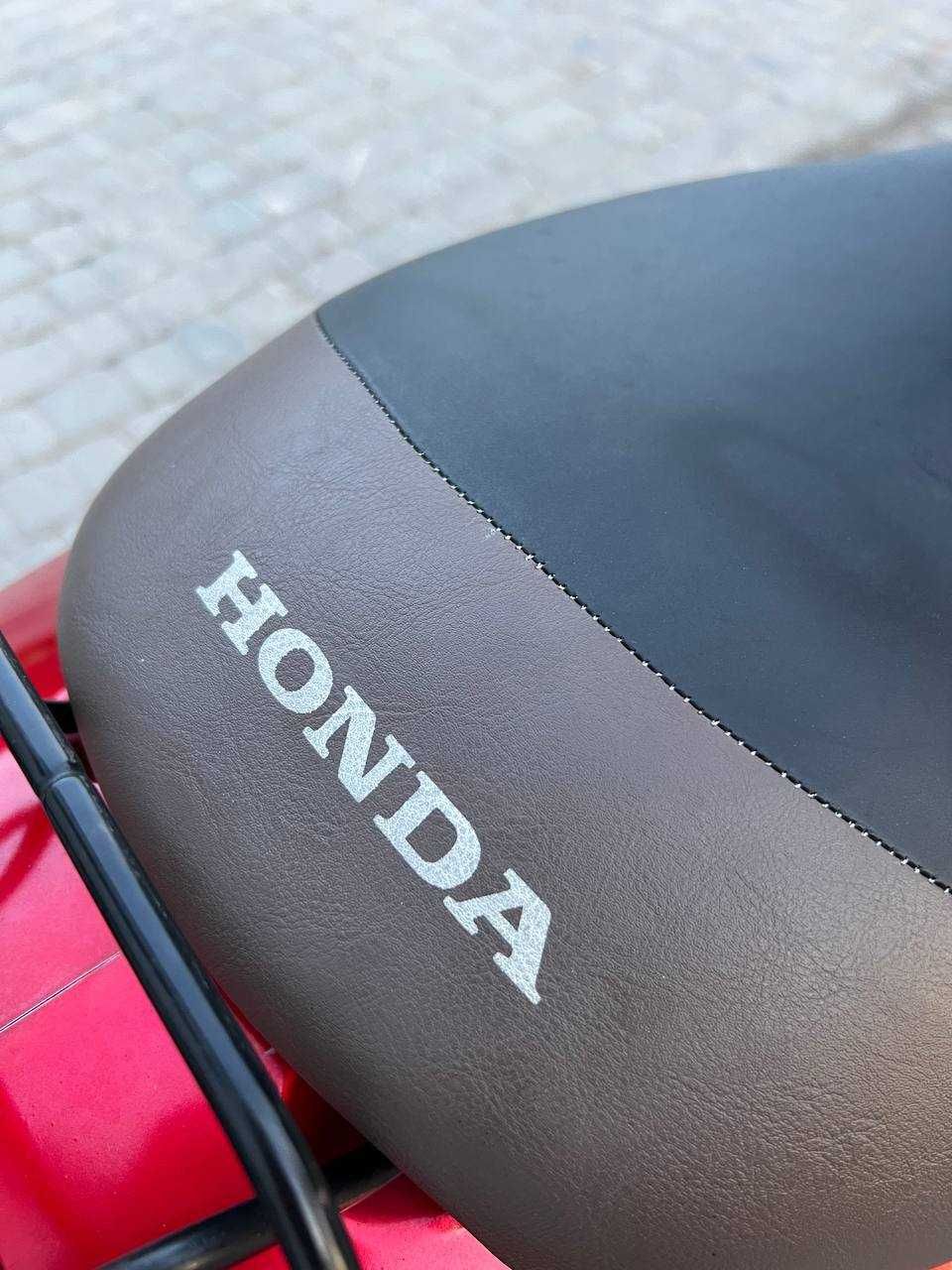 Скутер ІНЖЕКТОР Honda Dio AF 68 4-Т  тільки з КОНТЕЙНЕРА