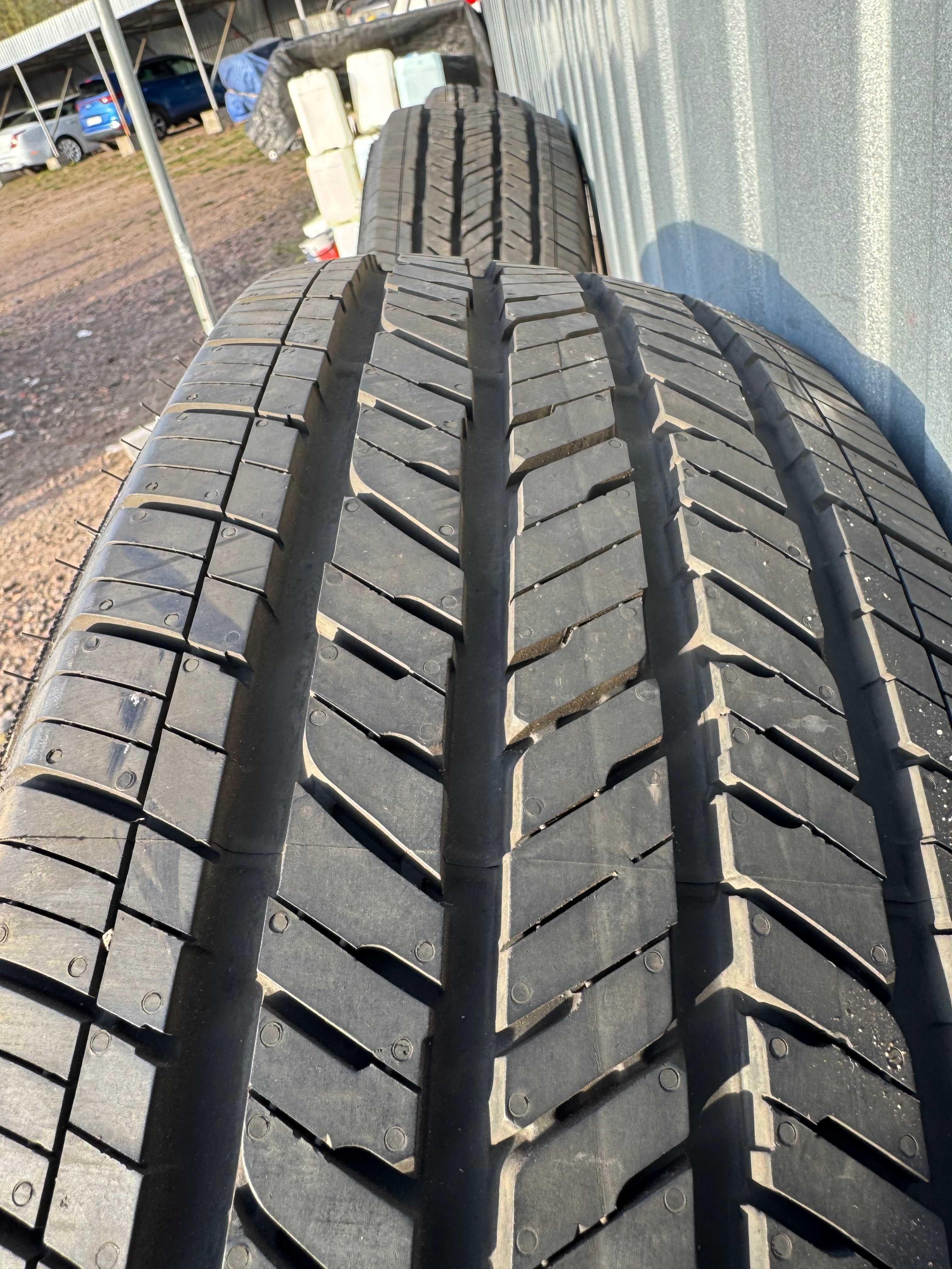 255/70/ 18 Bridgestone dueler H/T jak nowe